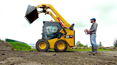 caterpillar 242d skid steer with the torc robotics|Cat® 242D with RemoteTask™ becomes YouTube star.